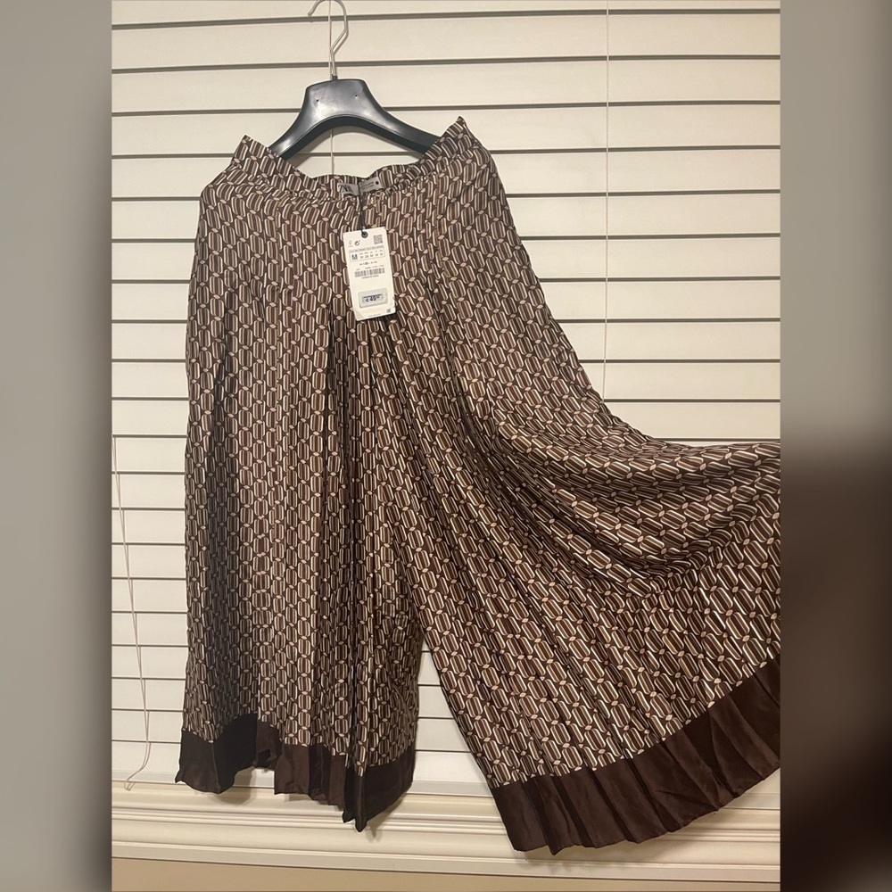 NWT Zara brown printed culottes